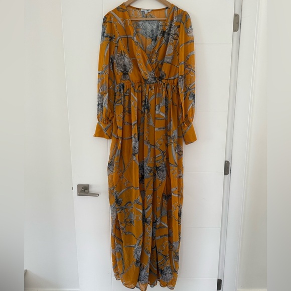 Fashion Nova Maxi Dress, size medium. - Picture 4 of 12